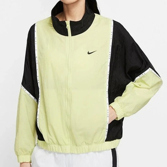 Nike Jacket Sportswear Windbreaker Full Zip Jacket Limelight Green Black XS - Picture 6 of 10